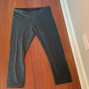 Reversible Lululemon Cropped Leggings